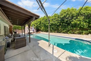 Single Family Residence, 17431 Minnehaha st, Granada Hills, CA 91344 - 17