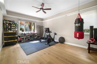 Single Family Residence, 5327 Newcastle ln, Calabasas, CA 91302 - 41