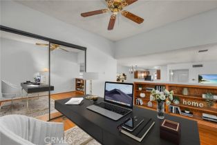 Condominium, 5414 Newcastle ave, Encino, CA 91316 - 10