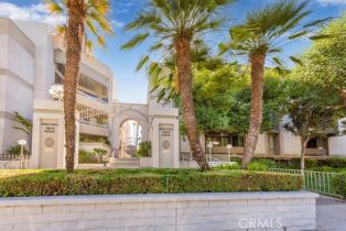 Condominium, 5330 Yarmouth AVE, Encino, CA  Encino, CA 91316