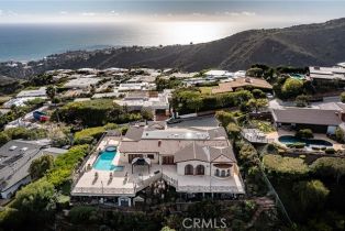 Single Family Residence, 1366 Lachman ln, Pacific Palisades, CA 90272 - 34