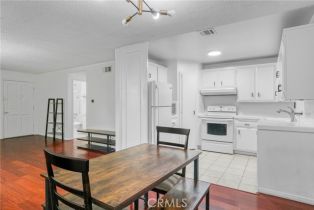 Condominium, 18601 Collins st, Tarzana, CA 91356 - 7