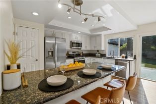 Single Family Residence, 20112 Stare st, Chatsworth, CA 91311 - 12