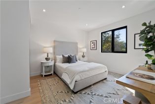 Single Family Residence, 4242 Shadyglade ave, Studio City, CA 91604 - 24