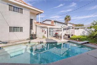 Single Family Residence, 10448 Willowbrae ave, Chatsworth, CA 91311 - 3