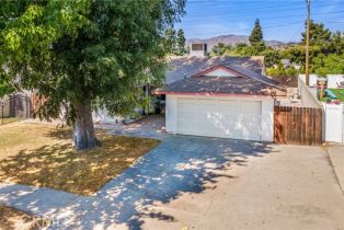 Single Family Residence, 11377 Gaynor ave, Granada Hills, CA 91344 - 2