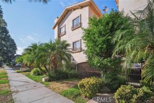 Condominium, 17311 Chatsworth st, Granada Hills, CA 91344 - 2