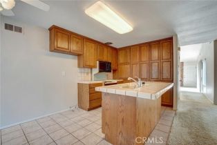 Condominium, 10429 Larwin ave, Chatsworth, CA 91311 - 15