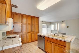 Condominium, 10429 Larwin ave, Chatsworth, CA 91311 - 16