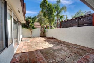 Condominium, 10429 Larwin ave, Chatsworth, CA 91311 - 22