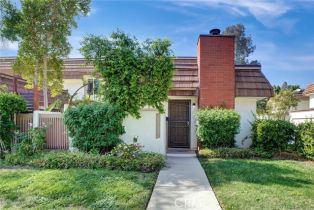 Condominium, 10429 Larwin ave, Chatsworth, CA 91311 - 3