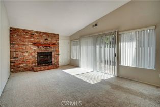 Condominium, 10429 Larwin ave, Chatsworth, CA 91311 - 6