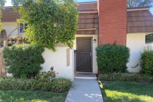 Condominium, 10429 Larwin AVE, Chatsworth, CA  Chatsworth, CA 91311