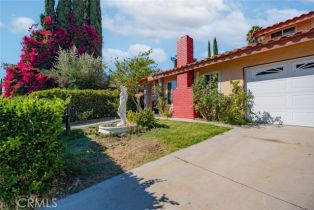 Single Family Residence, 18247 Sylvan st, Tarzana, CA 91335 - 3