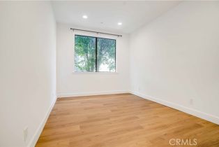 Condominium, 18600 Clark st, Tarzana, CA 91356 - 17