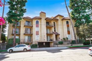 Condominium, 18600 Clark st, Tarzana, CA 91356 - 6