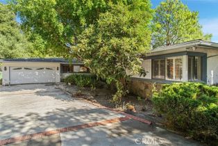 Single Family Residence, 16933 Bosque dr, Encino, CA 91436 - 3