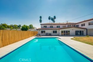 Single Family Residence, 22555 Califa st, Woodland Hills, CA 91367 - 34