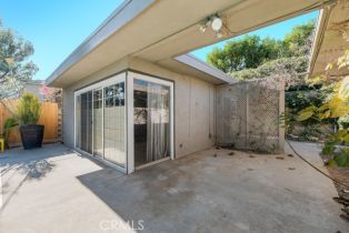 Single Family Residence, 3750 Crownridge dr, Sherman Oaks, CA 91403 - 36