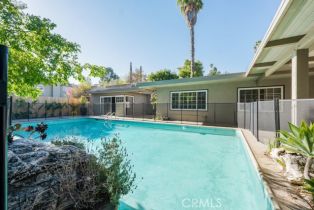 Single Family Residence, 3750 Crownridge dr, Sherman Oaks, CA 91403 - 37