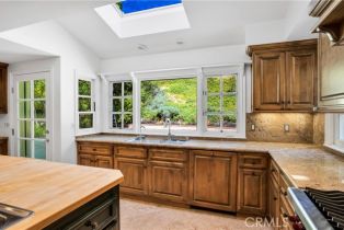 Single Family Residence, 19511 Rosita st, Tarzana, CA 91356 - 12