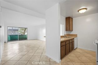 Condominium, 5460 White Oak ave, Encino, CA 91316 - 9