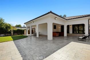 Single Family Residence, 22953 Oxnard st, Woodland Hills, CA 91367 - 15