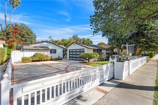 Single Family Residence, 13437 McCormick st, Sherman Oaks, CA 91401 - 2