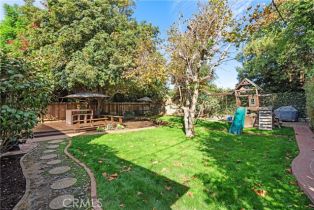 Single Family Residence, 13437 McCormick st, Sherman Oaks, CA 91401 - 25