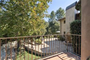 Single Family Residence, 2040 Mckain st, Calabasas, CA 91302 - 40