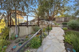 Single Family Residence, 2040 Mckain st, Calabasas, CA 91302 - 47