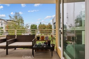 Condominium, 21301 Erwin st, Woodland Hills, CA 91367 - 15