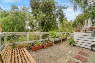 Single Family Residence, 4618 Abargo st, Woodland Hills, CA 91364 - 33