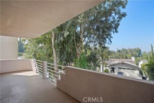 Single Family Residence, 22286 Cass ave, Woodland Hills, CA 91364 - 4