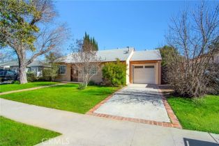 Single Family Residence, 5000 Garden Grove ave, Tarzana, CA 91356 - 2