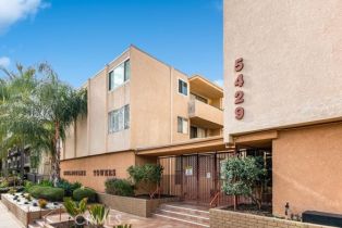 Condominium, 5429 Newcastle AVE, Encino, CA  Encino, CA 91316