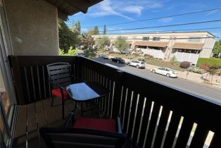 Condominium, 18350 Hatteras st, Tarzana, CA 91356 - 18