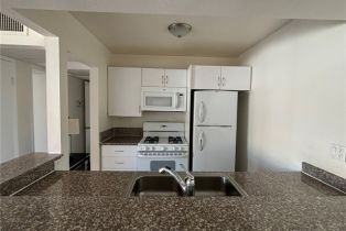 Condominium, 18350 Hatteras st, Tarzana, CA 91356 - 4