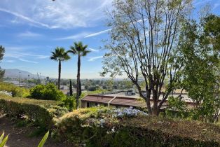 Condominium, 7727 Via Capri, Burbank, CA 91504 - 2