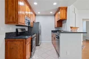 Condominium, 5620 Yolanda ave, Tarzana, CA 91356 - 5