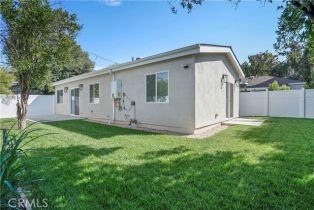 Single Family Residence, 19027 Calvert st, Tarzana, CA 91335 - 19