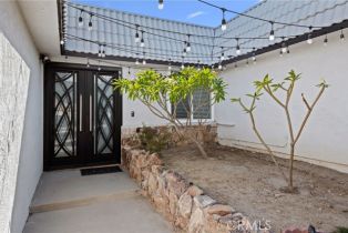 Single Family Residence, 12724 Byron ave, Granada Hills, CA 91344 - 3