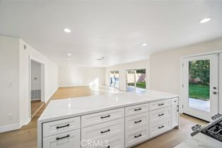 Single Family Residence, 22548 Victory blvd, Woodland Hills, CA 91367 - 17