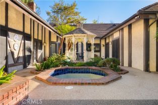 Single Family Residence, 17555 Embassy dr, Encino, CA 91316 - 68