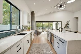 Single Family Residence, 14136 Emelita st, Sherman Oaks, CA 91401 - 20