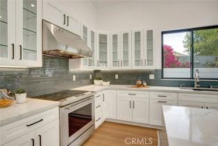 Single Family Residence, 14136 Emelita st, Sherman Oaks, CA 91401 - 23