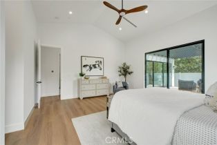 Single Family Residence, 14136 Emelita st, Sherman Oaks, CA 91401 - 43