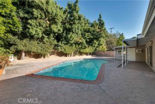 Single Family Residence, 23133 Bigler st, Woodland Hills, CA 91364 - 37