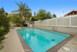 Single Family Residence, 11640 Gothic ave, Granada Hills, CA 91344 - 37