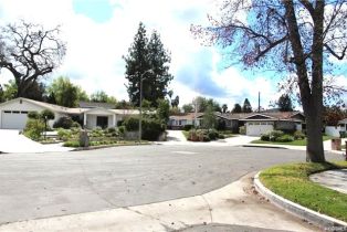 Single Family Residence, 23312 Ostronic dr, Woodland Hills, CA 91367 - 3